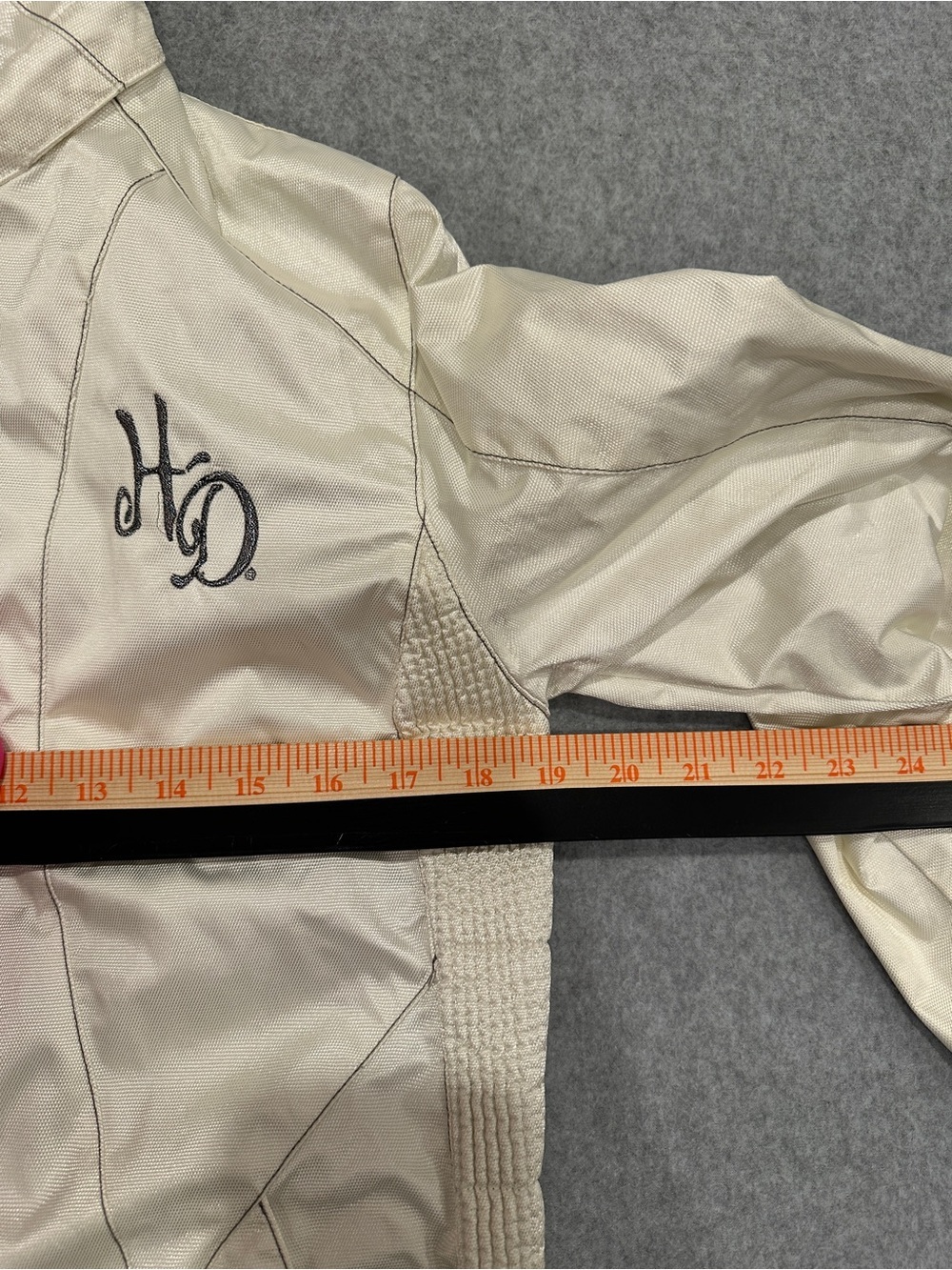 Harley-Davidson Women's Riding
Jacket w/ Removable Layers - Picture 12 of 14